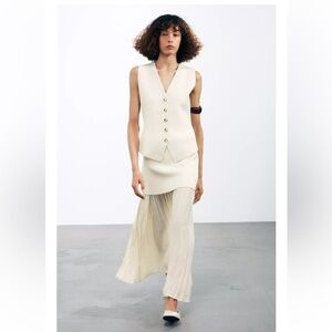 ZARA SMOOTH KNIT VEST TOP + MIXED PLEATED KNIT SKIRT